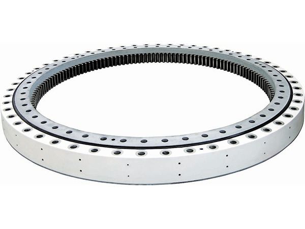 Wind turbine bearings